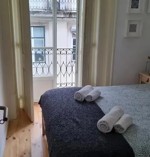 Private In Baixa With Balcony Проживання в сім'ї Лісабон