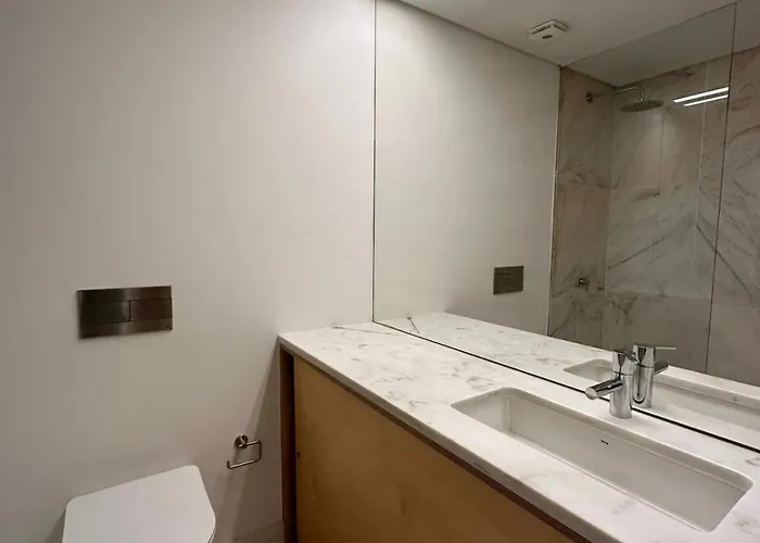 Private In Baixa With Balcony Проживання в сім'ї Лісабон